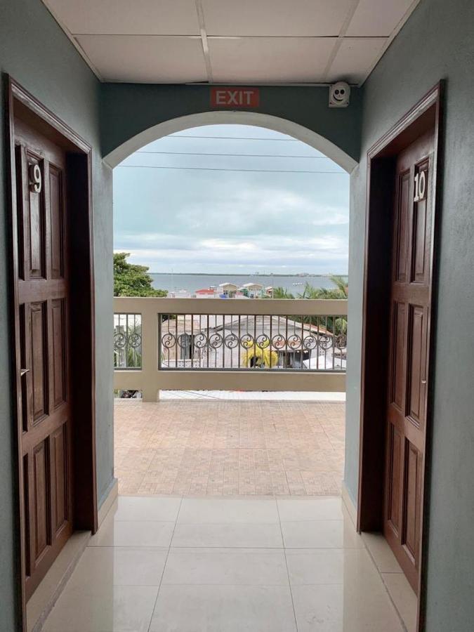 Coastal Bay Suite & Golf Cart Rental San Pedro  Extérieur photo