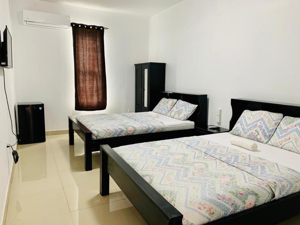Coastal Bay Suite & Golf Cart Rental San Pedro  Extérieur photo